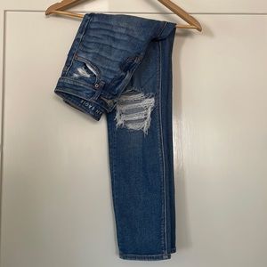 American Eagle Mom Jean
